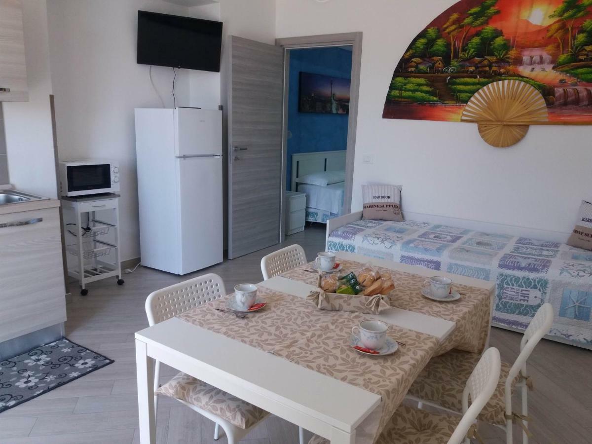 Holiday House Lual アジェーロラ エクステリア 写真